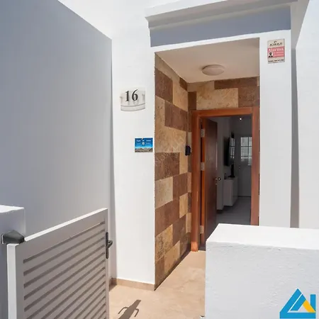 233 - Geny By Now Ltd فيلة *